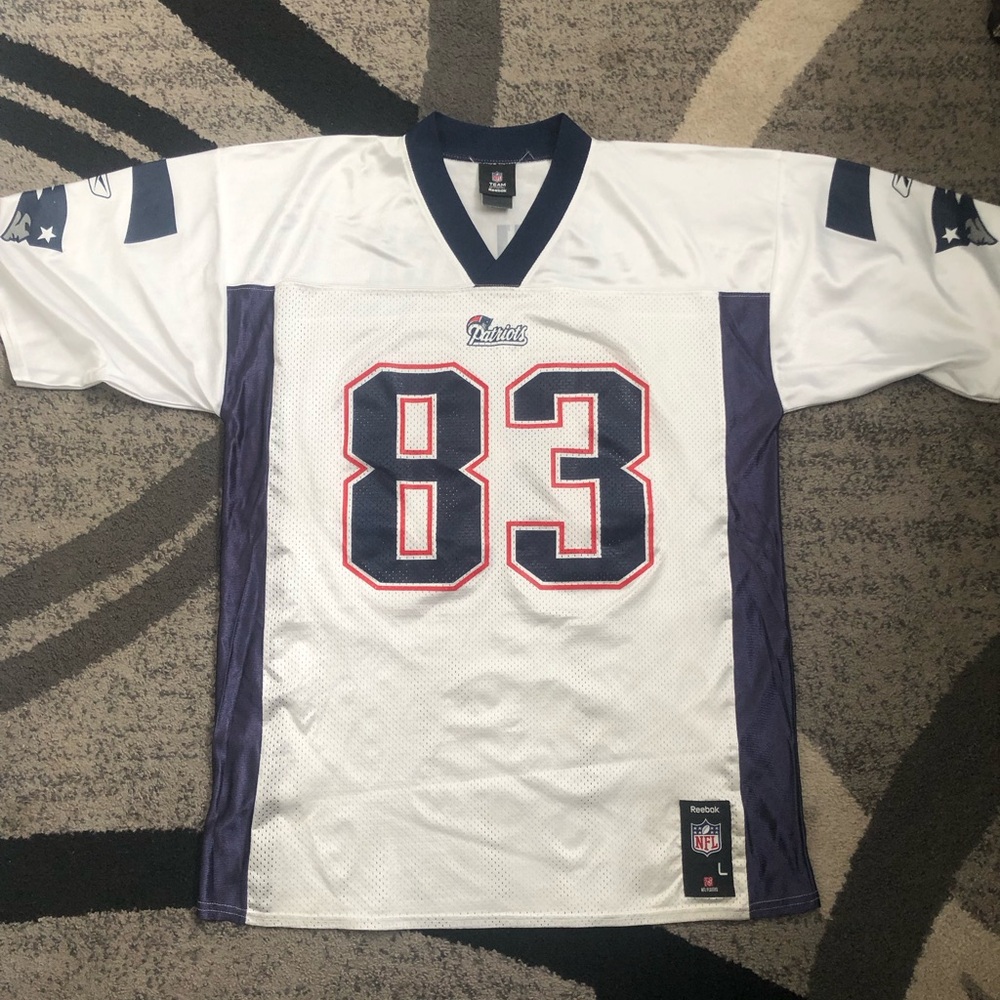 Reebok White and Navy NFL Football Jersey Tag Detail